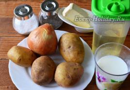 Πατάτες πουρέ πατάτες χωρίς γάλα με κρεμμύδια και λαρδί πώς να μαγειρέψουν νόστιμα πουρέ με κρεμμύδια